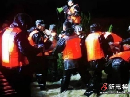 河南暴雨洪災致12人死亡，地鐵被淹，電梯人請注意安全！